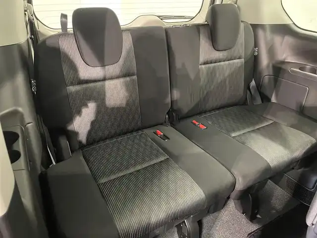 日産 セレナ ハイウェイスター V 愛知県 2020(令2)年 4.3万km ブリリアントホワイトパール 純正１０インチナビ/（Bluetooth/フルセグTV/AM/FM/SD/USB/CD/DVD/ Blu-ray/USB/iPod）/フリップダウンモニター　/プロパイロット　/衝突軽減ブレーキ　/アラウンドビューモニター/ＬＥＤヘッドライト　/左側ロングステップ/ＥＴＣ　/ドライブレコーダー　/ブラインドスポットモニター　/コーナーセンサー/レーンキープアシスト/インテリジェントパーキングアシスト/プッシュスタート/スマートキー/アイドリングストップ/ミュージックプレイヤー接続/純正フロアマット/純正16インチアルミホイール/オートライト