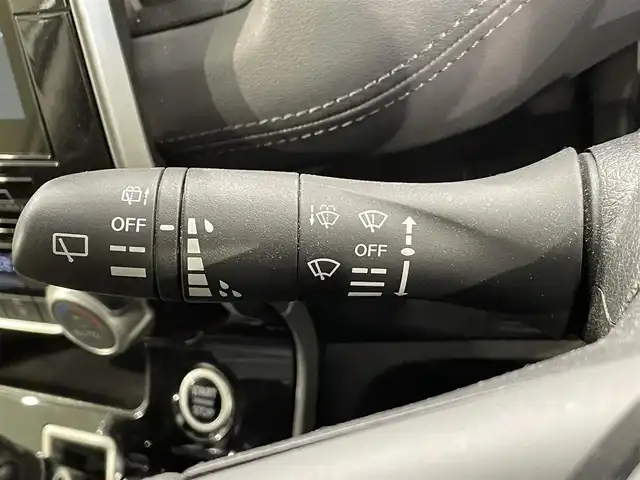 日産 セレナ ハイウェイスター V 愛知県 2020(令2)年 4.3万km ブリリアントホワイトパール 純正１０インチナビ/（Bluetooth/フルセグTV/AM/FM/SD/USB/CD/DVD/ Blu-ray/USB/iPod）/フリップダウンモニター　/プロパイロット　/衝突軽減ブレーキ　/アラウンドビューモニター/ＬＥＤヘッドライト　/左側ロングステップ/ＥＴＣ　/ドライブレコーダー　/ブラインドスポットモニター　/コーナーセンサー/レーンキープアシスト/インテリジェントパーキングアシスト/プッシュスタート/スマートキー/アイドリングストップ/ミュージックプレイヤー接続/純正フロアマット/純正16インチアルミホイール/オートライト