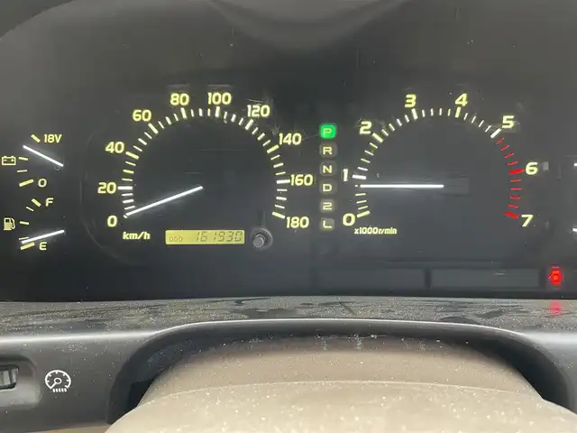 トヨタ ランドクルーザー VX－LTD 長野県 2001(平13)年 16.2万km ホワイトパールマイカ ４WD/社外ナビ/・CD/DVD/TV/社外ETC/純正フロアマット/オートライト/純正ドアバイザー/3列シート/電格ミラー/スペアキー有/取り扱い説明書/保証書