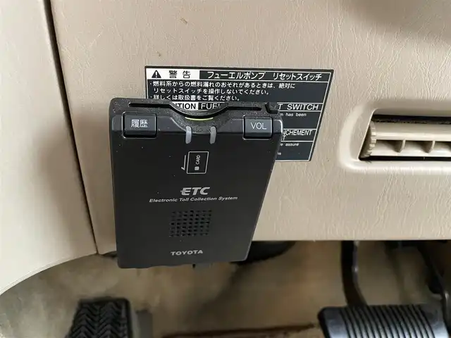 トヨタ ランドクルーザー VX－LTD 長野県 2001(平13)年 16.2万km ホワイトパールマイカ ４WD/社外ナビ/・CD/DVD/TV/社外ETC/純正フロアマット/オートライト/純正ドアバイザー/3列シート/電格ミラー/スペアキー有/取り扱い説明書/保証書