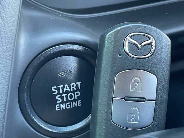 マツダ デミオ XD ツーリング 茨城県 2016(平28)年 2万km スノーフレイクホワイトパールマイカ 純正SDナビ/Bluetooth/フルセグTV/クルーズコントロール/アイドリングストップ/ETC/USB入力端子/ドライブレコーダー前後/シートヒーター/横滑り防止装置/衝突軽減システム/オートライト/LEDヘッドライト/純正16インチアルミホイール/純正フロアマット/スマートキー/プッシュスタート