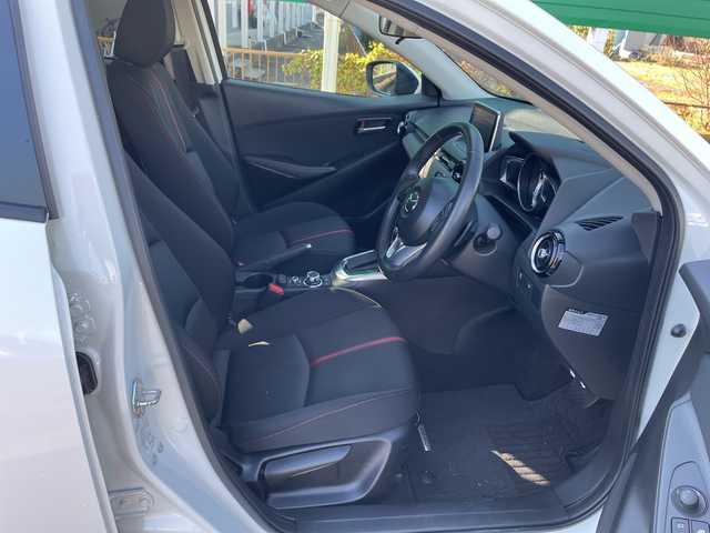 マツダ デミオ XD ツーリング 茨城県 2016(平28)年 2万km スノーフレイクホワイトパールマイカ 純正SDナビ/Bluetooth/フルセグTV/クルーズコントロール/アイドリングストップ/ETC/USB入力端子/ドライブレコーダー前後/シートヒーター/横滑り防止装置/衝突軽減システム/オートライト/LEDヘッドライト/純正16インチアルミホイール/純正フロアマット/スマートキー/プッシュスタート