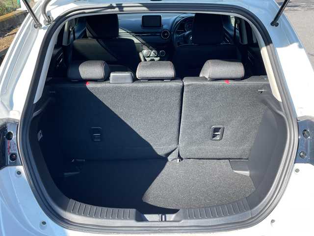 マツダ デミオ XD ツーリング 茨城県 2016(平28)年 2万km スノーフレイクホワイトパールマイカ 純正SDナビ/Bluetooth/フルセグTV/クルーズコントロール/アイドリングストップ/ETC/USB入力端子/ドライブレコーダー前後/シートヒーター/横滑り防止装置/衝突軽減システム/オートライト/LEDヘッドライト/純正16インチアルミホイール/純正フロアマット/スマートキー/プッシュスタート