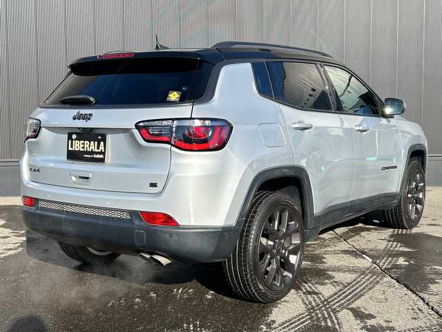 クライスラー・ジープ ジープ コンパス Sモデル 道東・釧路十勝 2020(令2)年 5.8万km シルバー ４WD/Uconectナビ/ BT/USB/AppleCarPlay/フルセグ/バックカメラ/純正ETC2.0/前後ドライブレコーダー/ドラレコ連動型デジタルインナーミラー/アドバンスブレーキサポート/レーンキーピングアシスト/アダプティブクルーズコントロール/ブラインドスポットモニター/パーキングアシスト/レザーシート/フロントシートヒーティング/運転席メモリ付きパワーシート/電動リアゲート/純正19インチAW/社外フロアマット/スペアキー