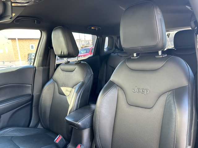 クライスラー・ジープ ジープ コンパス Sモデル 道東・釧路十勝 2020(令2)年 5.8万km シルバー ４WD/Uconectナビ/ BT/USB/AppleCarPlay/フルセグ/バックカメラ/純正ETC2.0/前後ドライブレコーダー/ドラレコ連動型デジタルインナーミラー/アドバンスブレーキサポート/レーンキーピングアシスト/アダプティブクルーズコントロール/ブラインドスポットモニター/パーキングアシスト/レザーシート/フロントシートヒーティング/運転席メモリ付きパワーシート/電動リアゲート/純正19インチAW/社外フロアマット/スペアキー