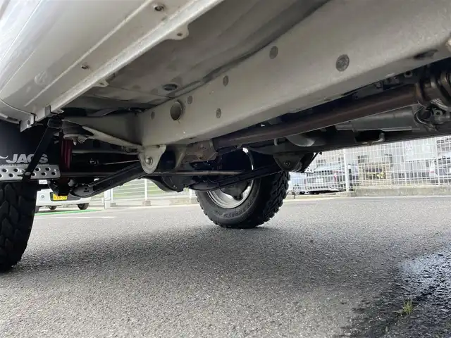 スズキ ジムニー XC 福島県 2015(平27)年 11.1万km シルキーシルバーメタリック ワンオーナー/パートタイム4WD/社外オーディオ(CD/USB)/社外足回り/マッドガード/ルーフキャリア/フォグライト/ドアバイザー/フロアマット/キーレス/ETC