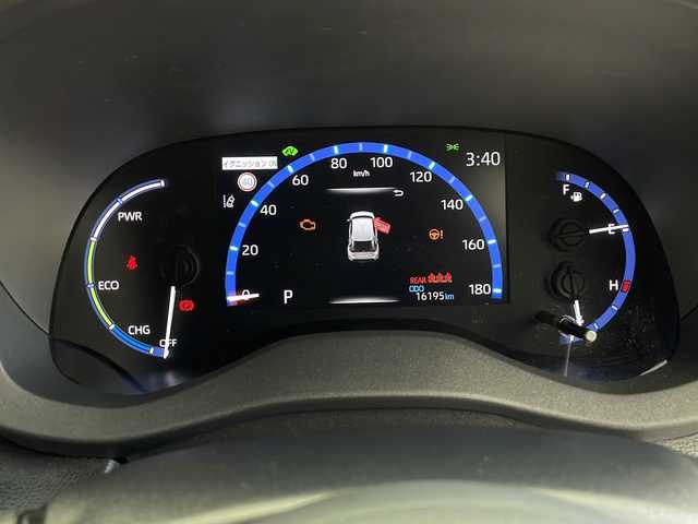 トヨタ ヤリスクロス ハイブリッド Z 鹿児島県 2022(令4)年 1.7万km ブラックマイカ/ブラスゴールドメタリック 2トーン ワンオーナー/純正メーカーディスプレイオーディオナビ/(BT/AM/FM/Applecarplay/Androidauto)/トヨタセーフティセンス/レーダークルーズコントロール/レーンキープアシスト/前後コーナーセンサー/ブラインドスポットモニター/電動パーキングブレーキ/オートホールド/パワーシート/シートメモリー/革巻きステアリング/ステアリングスイッチ/ステアリングヒーター/前席シートヒーター/パワーバックドア/純正18インチアルミホイール/純正フロアマット/純正LEDヘッドライト/純正ビルトインETC/保証書/取扱説明書