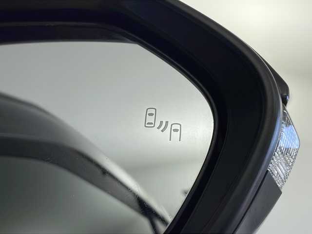 トヨタ ヤリスクロス ハイブリッド Z 鹿児島県 2022(令4)年 1.7万km ブラックマイカ/ブラスゴールドメタリック 2トーン ワンオーナー/純正メーカーディスプレイオーディオナビ/(BT/AM/FM/Applecarplay/Androidauto)/トヨタセーフティセンス/レーダークルーズコントロール/レーンキープアシスト/前後コーナーセンサー/ブラインドスポットモニター/電動パーキングブレーキ/オートホールド/パワーシート/シートメモリー/革巻きステアリング/ステアリングスイッチ/ステアリングヒーター/前席シートヒーター/パワーバックドア/純正18インチアルミホイール/純正フロアマット/純正LEDヘッドライト/純正ビルトインETC/保証書/取扱説明書
