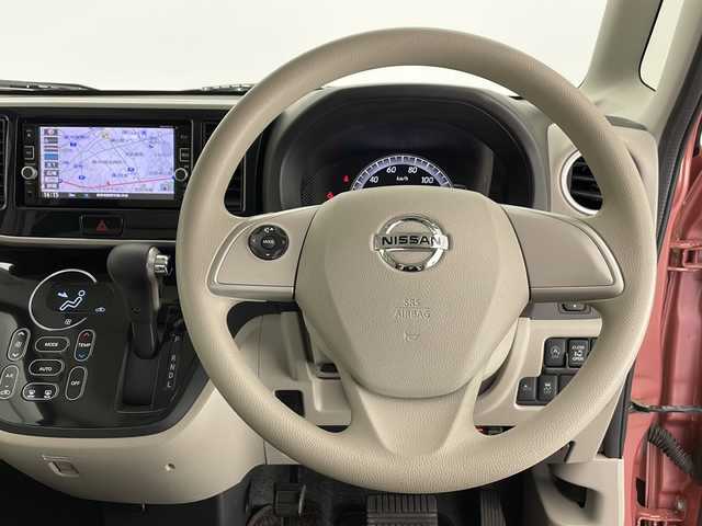 日産 デイズ ルークス X 長野県 2017(平29)年 1.8万km ブロッサムピンク 純正ナビ/片側パワースライドドア/衝突被害軽減システム/アラウンドビューモニター/バックカメラ/ドライブレコーダー/アイドリングストップ/フルセグTV/Bluetooth/CD/DVD/AUX/純正フロアマット/ステアリングスイッチ/2列目サンシェード/サーキュレーター/電動格納ミラー/ドアバイザー