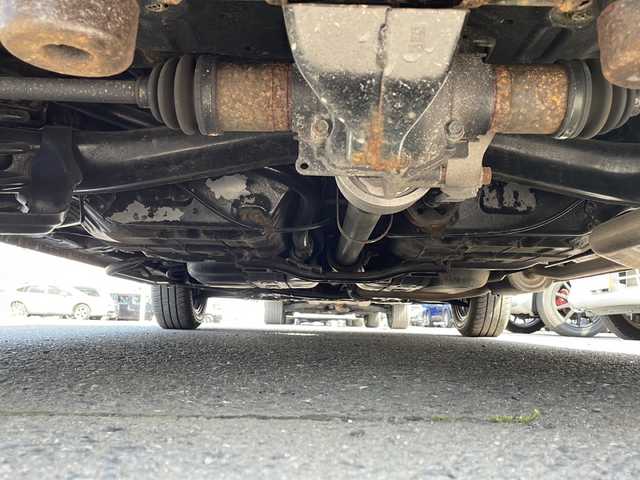 ホンダ フィット 13G Fパッケージ 青森県 2017(平29)年 7.7万km プレミアムホワイトパールⅡ 4WD/純正SDナビ・フルセグTV/CD・DVD・Bluetooth/バックカメラ/ETC/純正フロアマット/ステアリングリモコン/横滑り防止装置/スマートキー/プッシュスタート/フォグランプ/社外15インチアルミ
