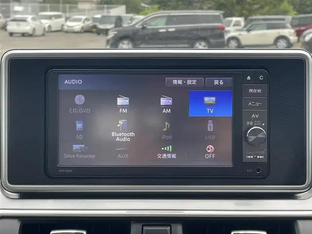ダイハツ キャスト スタイル G SAⅡ 愛媛県 2016(平28)年 3.5万km パールホワイトⅢ 純正ナビ（Bluetooth/フルセグテレビ/SD）/ETC/バックカメラ/前方ドライブレコーダー/純正15インチアルミホイール/純正フロアマット/純正ドアバイザー/アイドリングストップ/ABS/横滑り防止装置/バックコーナーセンサー/レーンキープアシスト/盗難防止装置/衝突被害軽減システム/オートライト/LEDヘッドライト