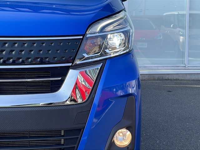 日産 デイズ ルークス ハイウェイスターX 神奈川県 2018(平30)年 5.1万km オーシャンブルーP 4WD/CDプレイヤー/片側パワースライドドア　/アラウンドビューモニター　/バックカメラ　/リアサーキュレーター　/フォグランプ　/LED/純正14インチアルミホイール　/純正フロアマット　/スマートキー　/ドアバイザー　/取扱説明書/衝突被害軽減システム