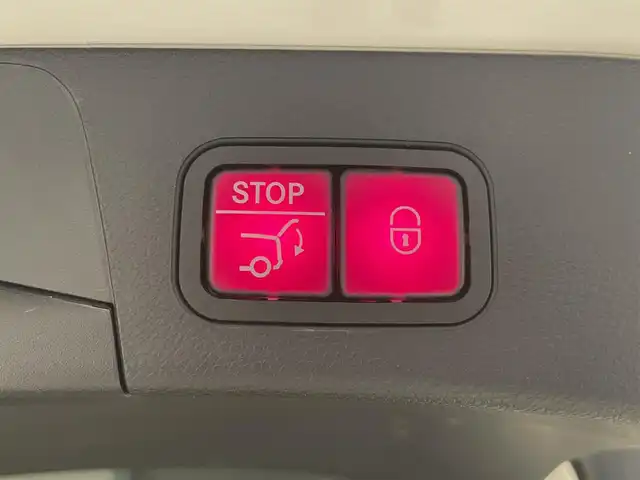 メルセデス・ベンツ Ｃ２２０ｄ ステーションワゴン アバンギャルドAMGライン 静岡県 2018(平30)年 4.7万km ダイヤモンドホワイト レーダーセーフティPK /レザーEXPK/エアバランスPK /ブルメスタ― /ACC LKA BSM HUD /ナビ TV CarPlay USB SD BT /パワーバックドア /パドルシフト /前後センサー /アンビエントライト /ETC2.0 /ラゲッジマット /アイドリングSTOP /ロードサインアシスト
