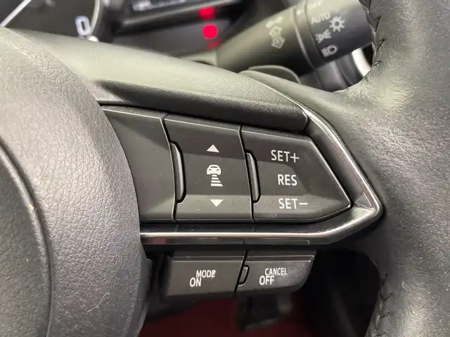 マツダ マツダ２ XD 100周年特別記念車 栃木県 2021(令3)年 3.5万km スノーフレイクホワイトパールマイカ ディーゼル/ターボ/100周年特別記念車/純正メモリナビ/（CD/DVD/フルセグTV/Bluetooth/SD/AUX/USB）/ETC/前後ドライブレコーダー/スムースレザーレッドシート/前席シートヒーター/禁煙車/ヘッドアップディスプレイ/オートライト/LEDヘッドライト/パドルシフト/LEDヘッドライト/横滑り防止装置/スマートキー/プッシュスタート/社外15インチアルミホイール/純正AW積込（ノーマルタイヤ）