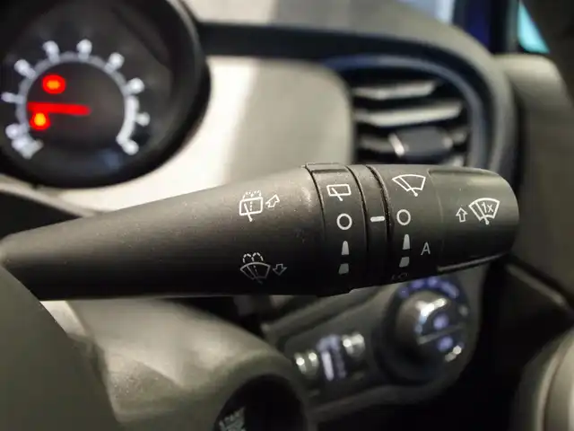 フィアット ５００Ｘ クロスプラス 岐阜県 2018(平30)年 2.5万km 青 ４ＷＤ　/アダプティブクルーズコントロール　/レーンデパーチャーウォーニング　/８ウェイパワーシート　/シートヒーター　/FMAMチューナー付オーディオプレイヤー/7インチタッチパネルモニター/Ａｐｐｌｅ Ｃａｒ Ｐｌａｙ　/リアパーキングカメラ　/レザーシート　/パドルシフト