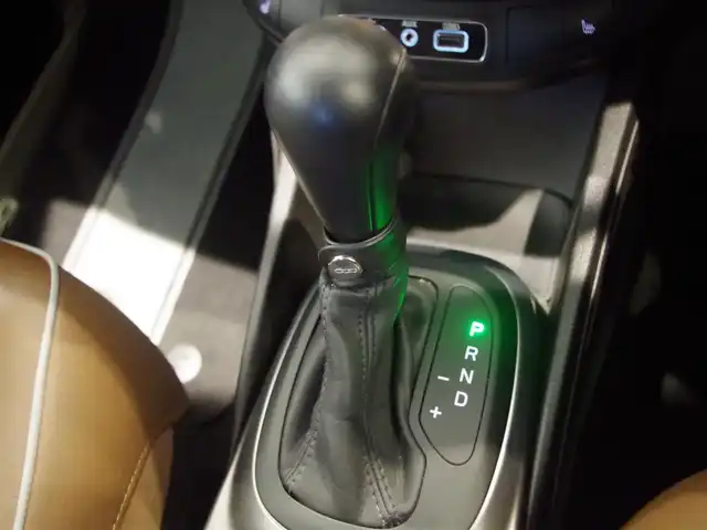 フィアット ５００Ｘ クロスプラス 岐阜県 2018(平30)年 2.5万km 青 ４ＷＤ　/アダプティブクルーズコントロール　/レーンデパーチャーウォーニング　/８ウェイパワーシート　/シートヒーター　/FMAMチューナー付オーディオプレイヤー/7インチタッチパネルモニター/Ａｐｐｌｅ Ｃａｒ Ｐｌａｙ　/リアパーキングカメラ　/レザーシート　/パドルシフト