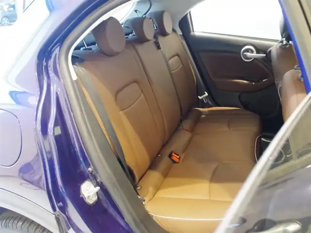フィアット ５００Ｘ クロスプラス 岐阜県 2018(平30)年 2.5万km 青 ４ＷＤ　/アダプティブクルーズコントロール　/レーンデパーチャーウォーニング　/８ウェイパワーシート　/シートヒーター　/FMAMチューナー付オーディオプレイヤー/7インチタッチパネルモニター/Ａｐｐｌｅ Ｃａｒ Ｐｌａｙ　/リアパーキングカメラ　/レザーシート　/パドルシフト