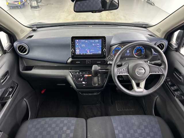 日産 デイズ ハイウェイスターX 愛知県 2020(令2)年 6.1万km チタニウムグレーメタリック 禁煙車/ワンオーナー/純正9インチナビ(MM319D-L)/（フルセグTV/ＣＤ/ＤＶＤ/Ｂｌｕｅｔｏｏｔｈ）　/アラウンドビューモニター　/衝突軽減ブレーキ　/コーナーセンサー　/レーンキープアシスト/コーナーセンサー/ＥＴＣ　/ドライブレコーダー　/ＬＥＤヘッドライト/フォグランプ/オートライト/スマートキー　/スペアキー有　/純正アルミホイール/純正フロアマット/アイドリングストップ