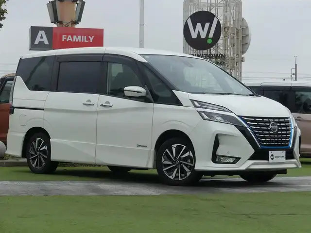 日産 セレナ e－パワー ハイウェイスター V 千葉県 2020(令2)年 5.2万km ブリリアントホワイトパール エマージェンシーブレーキ/プロパイロット/インテリジェントクルーズコントロール/ハンズフリー両側パワースライドドア/純正SDナビ/地デジTV/【BD/DVD/CD再生機能　Bluetooth接続】/アラウンドビューモニター/革巻きステアリング/ステアリングスイッチ/ETC/LEDヘッドライト/フォグライト/ウインカーミラー/コーナーセンサー/純正16インチアルミホイル/サイド/カーテンエアバッグ/インテリジェントキー