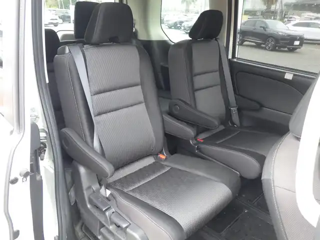 日産 セレナ e－パワー ハイウェイスター V 千葉県 2020(令2)年 5.2万km ブリリアントホワイトパール エマージェンシーブレーキ/プロパイロット/インテリジェントクルーズコントロール/ハンズフリー両側パワースライドドア/純正SDナビ/地デジTV/【BD/DVD/CD再生機能　Bluetooth接続】/アラウンドビューモニター/革巻きステアリング/ステアリングスイッチ/ETC/LEDヘッドライト/フォグライト/ウインカーミラー/コーナーセンサー/純正16インチアルミホイル/サイド/カーテンエアバッグ/インテリジェントキー
