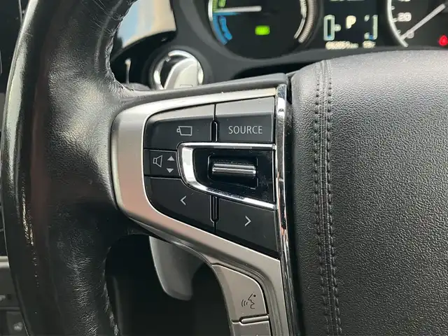 三菱 アウトランダー ＰＨＥＶ G ナビパッケージ 道南・函館 2015(平27)年 6.2万km シルキーホワイト /純正ナビ//フルセグTV//TVキャンセラー//アラウンドビューモニター//運転席パワーシート//前席シートヒーター//ステアリングヒーター//エレクトリックテールゲート//衝突被害軽減システム//ACC//LDW//LEDヘッドライト//オートライト