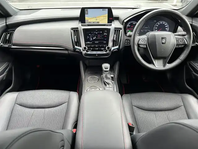 トヨタ クラウン ハイブリッド RS リミテッド 島根県 2020(令2)年 2.8万km ホワイトパールクリスタルシャイン 登録時走行距離27695km/取扱説明書【車両/ナビ】/保証書/サンルーフ/純正ナビ【CD/DVD/Blu-lay/Bluetooth】/フルセグテレビ/全周囲カメラ/プリクラッシュセーフティシステム/レーンキープアシスト/レーダークルーズコントロール/ブラインドスポットモニター/クリアランスソナー/リアクロストラフィック/パーキングサポート/プッシュスタート/スマートキー(スペアスマートキー×1)/ハーフレザーシート/前席パワーシート/前席シートヒーター/ステアリングヒーター/LEDヘッドライト/オートライト/オートハイビーム/前後ドライブレコーダー/ビルトインETC/純正18インチAW/禁煙車