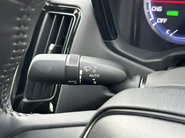 トヨタ クラウン ハイブリッド RS リミテッド 島根県 2020(令2)年 2.8万km ホワイトパールクリスタルシャイン 登録時走行距離27695km/取扱説明書【車両/ナビ】/保証書/サンルーフ/純正ナビ【CD/DVD/Blu-lay/Bluetooth】/フルセグテレビ/全周囲カメラ/プリクラッシュセーフティシステム/レーンキープアシスト/レーダークルーズコントロール/ブラインドスポットモニター/クリアランスソナー/リアクロストラフィック/パーキングサポート/プッシュスタート/スマートキー(スペアスマートキー×1)/ハーフレザーシート/前席パワーシート/前席シートヒーター/ステアリングヒーター/LEDヘッドライト/オートライト/オートハイビーム/前後ドライブレコーダー/ビルトインETC/純正18インチAW/禁煙車