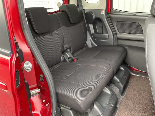 日産 デイズ ルークス ハイウェイスターX 千葉県 2018(平30)年 6.4万km スパークリングレッド/ブラック 純正メモリナビ/(フルセグTV/BT/CD/DVD/FM/AM)/全周囲カメラ/ドライブレコーダー/衝突被害軽減システム/車線逸脱警報/片側パワースライドドア/横滑り防止装置/ETC/アイドリングストップ/LEDヘッドライト/フォグランプ/オートライト/ウィンカーミラー/電動格納ミラー/純正14インチAW/シートリフター/プッシュスタート/スマートキー/フロアマット/スペアキー