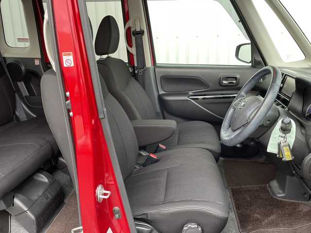 日産 デイズ ルークス ハイウェイスターX 千葉県 2018(平30)年 6.4万km スパークリングレッド/ブラック 純正メモリナビ/(フルセグTV/BT/CD/DVD/FM/AM)/全周囲カメラ/ドライブレコーダー/衝突被害軽減システム/車線逸脱警報/片側パワースライドドア/横滑り防止装置/ETC/アイドリングストップ/LEDヘッドライト/フォグランプ/オートライト/ウィンカーミラー/電動格納ミラー/純正14インチAW/シートリフター/プッシュスタート/スマートキー/フロアマット/スペアキー