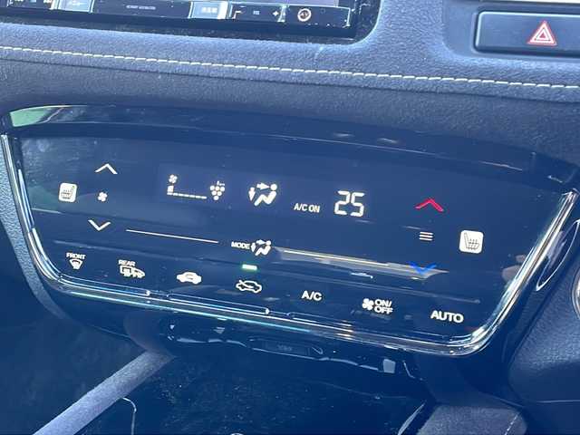 ホンダ ヴェゼル RS ホンダセンシング 徳島県 2017(平29)年 9.1万km ホワイトオーキッドパール 8インチナビ【AVIC-RL99】/（Bluetooth/フルセグ/CD/DVD/SD）/バックカメラ/シートヒーター（D+N席）/追従式クルーズコントロール/パドルシフト/LEDヘッドライト/オートライト/フォグライト/前後ドライブレコーダー/ETC/純正AW/純正フロアマット/プッシュスタート/スマートキー/取扱説明書/保証書