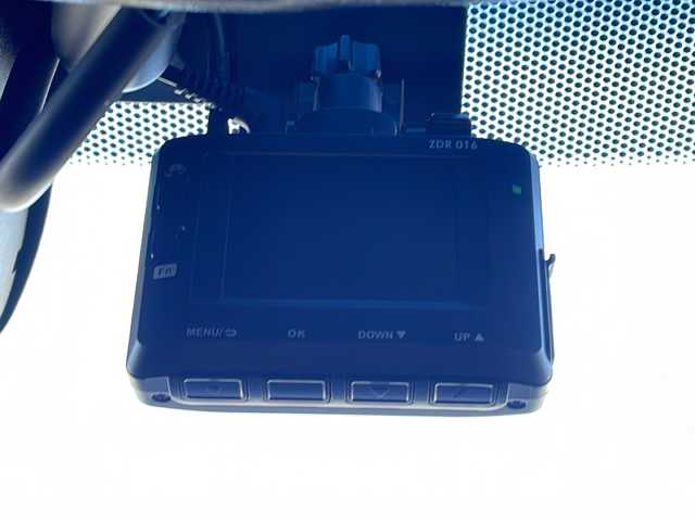 ホンダ ヴェゼル RS ホンダセンシング 徳島県 2017(平29)年 9.1万km ホワイトオーキッドパール 8インチナビ【AVIC-RL99】/（Bluetooth/フルセグ/CD/DVD/SD）/バックカメラ/シートヒーター（D+N席）/追従式クルーズコントロール/パドルシフト/LEDヘッドライト/オートライト/フォグライト/前後ドライブレコーダー/ETC/純正AW/純正フロアマット/プッシュスタート/スマートキー/取扱説明書/保証書