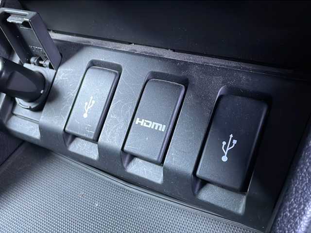 ホンダ ヴェゼル RS ホンダセンシング 徳島県 2017(平29)年 9.1万km ホワイトオーキッドパール 8インチナビ【AVIC-RL99】/（Bluetooth/フルセグ/CD/DVD/SD）/バックカメラ/シートヒーター（D+N席）/追従式クルーズコントロール/パドルシフト/LEDヘッドライト/オートライト/フォグライト/前後ドライブレコーダー/ETC/純正AW/純正フロアマット/プッシュスタート/スマートキー/取扱説明書/保証書