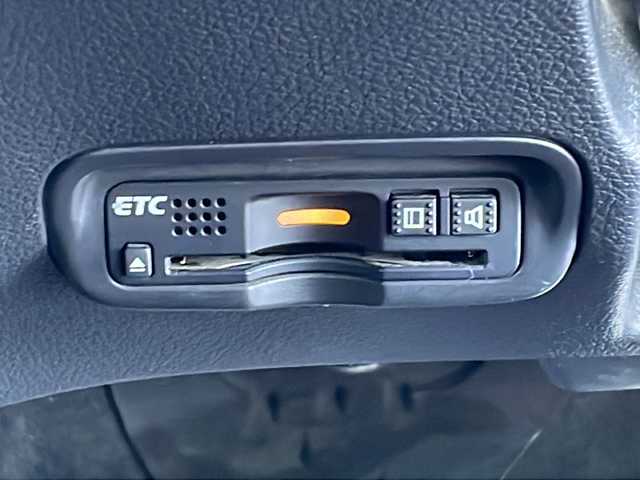 ホンダ ヴェゼル RS ホンダセンシング 徳島県 2017(平29)年 9.1万km ホワイトオーキッドパール 8インチナビ【AVIC-RL99】/（Bluetooth/フルセグ/CD/DVD/SD）/バックカメラ/シートヒーター（D+N席）/追従式クルーズコントロール/パドルシフト/LEDヘッドライト/オートライト/フォグライト/前後ドライブレコーダー/ETC/純正AW/純正フロアマット/プッシュスタート/スマートキー/取扱説明書/保証書