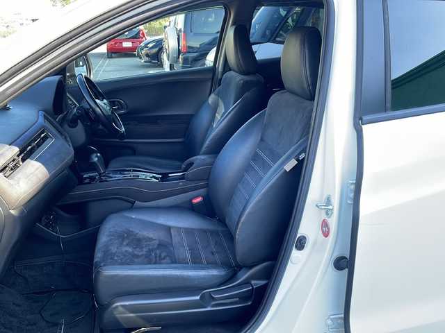 ホンダ ヴェゼル RS ホンダセンシング 徳島県 2017(平29)年 9.1万km ホワイトオーキッドパール 8インチナビ【AVIC-RL99】/（Bluetooth/フルセグ/CD/DVD/SD）/バックカメラ/シートヒーター（D+N席）/追従式クルーズコントロール/パドルシフト/LEDヘッドライト/オートライト/フォグライト/前後ドライブレコーダー/ETC/純正AW/純正フロアマット/プッシュスタート/スマートキー/取扱説明書/保証書