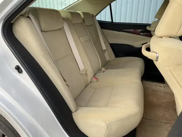 トヨタ クラウン ロイヤル ロイヤルサルーン 福岡県 2013(平25)年 8.9万km ホワイトパールクリスタルシャイン 純正マルチナビ　バックカメラ　クルーズコントロール　フルセグＴＶ　ＣＤ／ＤＶＤ再生　ブルートゥース　パワーシート　ＥＴＣ　ＨＩＤオートライト　フォグランプ　スマートキー　プッシュスタート　純正１６ＡＷ