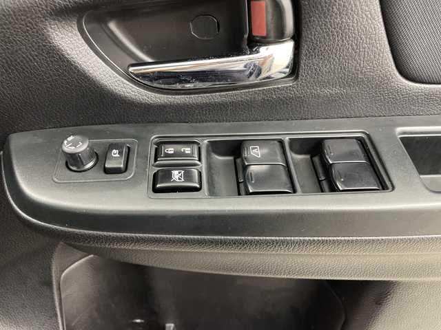 スバル インプレッサ ＸＶ 2．0i－L アイサイト 鹿児島県 2014(平26)年 7.8万km クリスタルブラックシリカ 純正SDナビ/(BT/AM/FM/CD/DVD/フルセグTV)/バックカメラ/パドルシフト/レーダークルーズコントロール/アイサイト/前席パワーシート/前後ドライブレコーダー/アイドリングストップ/ETC/純正17インチアルミホイール/純正フロアマット/純正キセノンヘッドライト/ルーフレール/フォグライト/保証書/取扱説明書/スペアキー