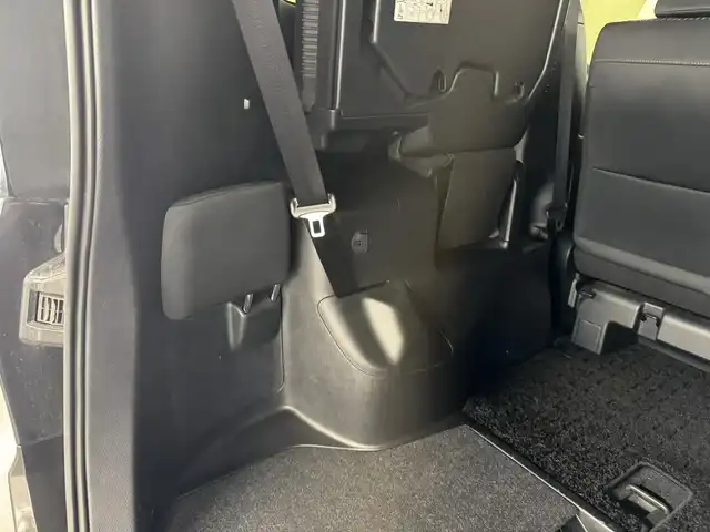 トヨタ ヴォクシー ZS 煌 三重県 2018(平30)年 1.9万km イナズマスパーキングブラックガラスフレーク ガソリン/FF/MTモード付インパネCVT/純正 10インチナビ NSZN-Z66T/（AM/FM/CD/DVD/TV/SD/SDREC/Bluetooth）/バックガイドモニター/両側パワースライドドア/ドライブレコーダー前方/ビルトイン ETC2.0/Toyota Safety Sense/・PCS：プリクラッシュセーフティ/・LDA：レーンディパーチャーアラート/・AHB：オートハイビーム/・横滑り防止装置/など/装備/・【DOP】電子インナーミラー/・クルーズコントロール/・左右独立温度調整＆後席独立調整オートエアコン/・オートライト/・LED ヘッドランプ＆フロントフォグランプ/・ステアリングスイッチ/・プッシュスタート/・充電用USBジャックx2/・純正16inAW/・パワーステアリング/・全ドアパワーウインドウ/・保/取/・スマートキーx2/など