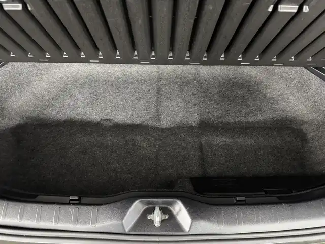 トヨタ ヴォクシー ZS 煌 三重県 2018(平30)年 1.9万km イナズマスパーキングブラックガラスフレーク ガソリン/FF/MTモード付インパネCVT/純正 10インチナビ NSZN-Z66T/（AM/FM/CD/DVD/TV/SD/SDREC/Bluetooth）/バックガイドモニター/両側パワースライドドア/ドライブレコーダー前方/ビルトイン ETC2.0/Toyota Safety Sense/・PCS：プリクラッシュセーフティ/・LDA：レーンディパーチャーアラート/・AHB：オートハイビーム/・横滑り防止装置/など/装備/・【DOP】電子インナーミラー/・クルーズコントロール/・左右独立温度調整＆後席独立調整オートエアコン/・オートライト/・LED ヘッドランプ＆フロントフォグランプ/・ステアリングスイッチ/・プッシュスタート/・充電用USBジャックx2/・純正16inAW/・パワーステアリング/・全ドアパワーウインドウ/・保/取/・スマートキーx2/など