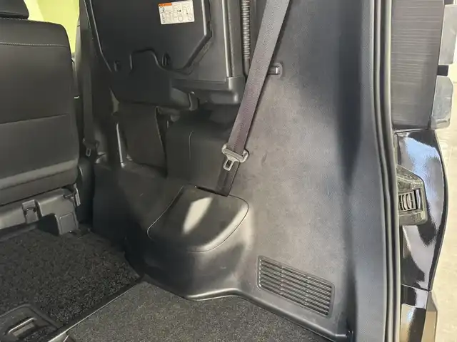 トヨタ ヴォクシー ZS 煌 三重県 2018(平30)年 1.9万km イナズマスパーキングブラックガラスフレーク ガソリン/FF/MTモード付インパネCVT/純正 10インチナビ NSZN-Z66T/（AM/FM/CD/DVD/TV/SD/SDREC/Bluetooth）/バックガイドモニター/両側パワースライドドア/ドライブレコーダー前方/ビルトイン ETC2.0/Toyota Safety Sense/・PCS：プリクラッシュセーフティ/・LDA：レーンディパーチャーアラート/・AHB：オートハイビーム/・横滑り防止装置/など/装備/・【DOP】電子インナーミラー/・クルーズコントロール/・左右独立温度調整＆後席独立調整オートエアコン/・オートライト/・LED ヘッドランプ＆フロントフォグランプ/・ステアリングスイッチ/・プッシュスタート/・充電用USBジャックx2/・純正16inAW/・パワーステアリング/・全ドアパワーウインドウ/・保/取/・スマートキーx2/など