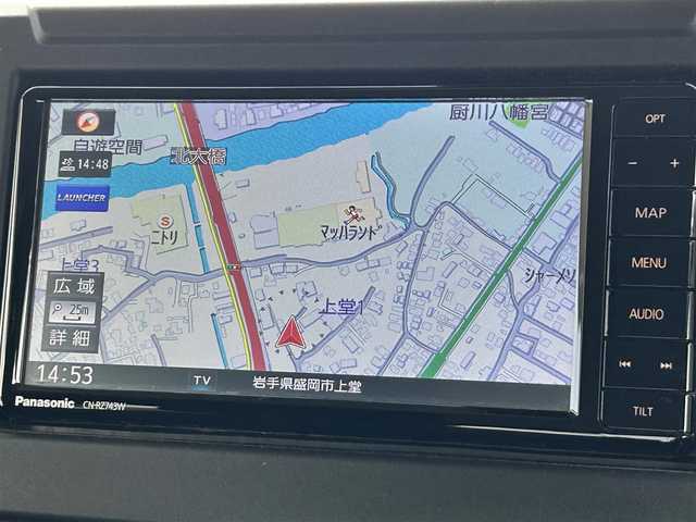 スズキ ジムニー XC 岩手県 2019(令1)年 1.5万km ジャングルグリーン ・4WD/・社外ナビ（CN-RZ743W）/・フルセグTV/・AM/FM/CD/DVD/SD/Bluetooth/・バックカメラ/・プッシュスタート/・スマートキー/・スペアキー1本/・横滑り防止/・ダウンヒルコントロール/・コーナーセンサー/・シートヒーター（前席）/・クルーズコントロール（追従無し）/・ETC/・5速MT/・電格ウィンカーミラー/・革巻きステアリング/・純正ドアバイザー/・純正AW16インチ