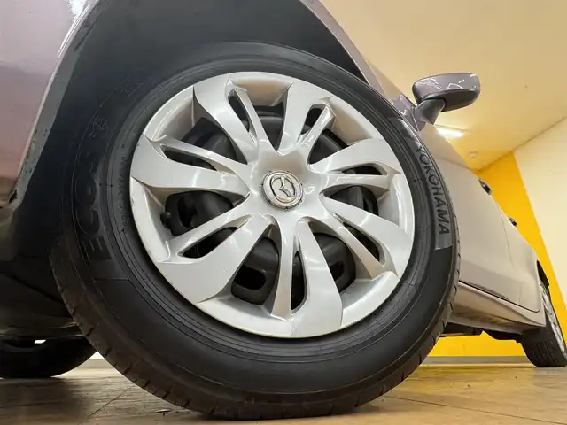 マツダ デミオ 13S 群馬県 2016(平28)年 3.8万km スモーキーローズマイカ 純正メーカーナビ/・フルセグTV/・Bluetooth/・DVD/CD/・FM/AM/・USB/AUX/バックカメラ/ドライブレコーダー/ETC/前席シートヒーター/ステアリングスイッチ/LEDヘッドライト/オートライト/i-stop/プッシュスタート/スマートキー/純正フロアマット/ドアバイザー/電動格納ウィンカーミラー/横滑り防止機能