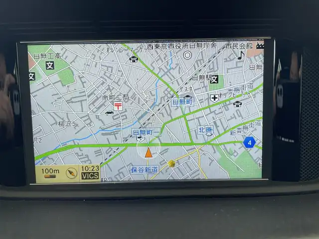メルセデス・ベンツ Ｅ５５０ アバンギャルド 東京都 2009(平21)年 8.8万km カルサイトホワイト 登録時走行87995km/純正HDDナビ・フルセグTV/バックカメラ/ハーマンカードンサウンドシステム/サンルーフ/黒革シート/キーレスゴー/HIDライト/前席パワーシート＆シートヒーター/電動サンシェード/ETC/クルーズコントロール/コーナーセンサー/H22.23.24.25.26.27.28.29.30.R1.2.3.4.5.6年記録簿/新車時整備手帳・取説/スペアキー