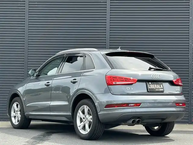 アウディ Ｑ３ 1．4 TFSI 茨城県 2015(平27)年 4万km モンスーングレーメタリック パーキングエイド/Bカメラ/スマートキー/純正HDDナビ/DVD/BT/TV/純正フロアマット/純正17インチAW/純正トランクマット/パワートランク/ETC
