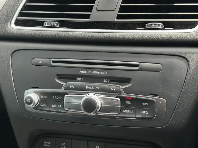 アウディ Ｑ３ 1．4 TFSI 茨城県 2015(平27)年 4万km モンスーングレーメタリック パーキングエイド/Bカメラ/スマートキー/純正HDDナビ/DVD/BT/TV/純正フロアマット/純正17インチAW/純正トランクマット/パワートランク/ETC
