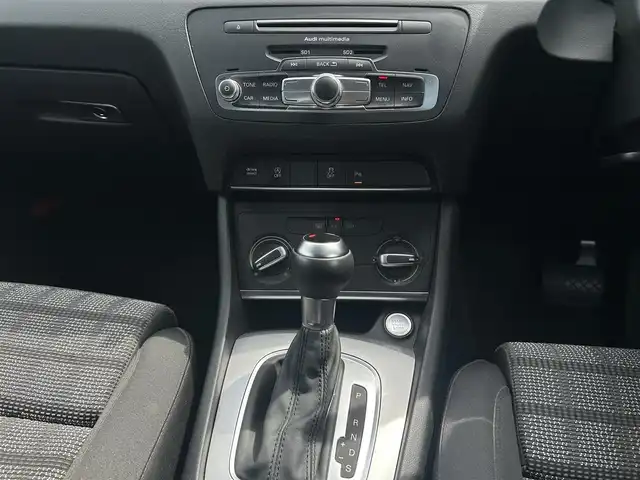 アウディ Ｑ３ 1．4 TFSI 茨城県 2015(平27)年 4万km モンスーングレーメタリック パーキングエイド/Bカメラ/スマートキー/純正HDDナビ/DVD/BT/TV/純正フロアマット/純正17インチAW/純正トランクマット/パワートランク/ETC