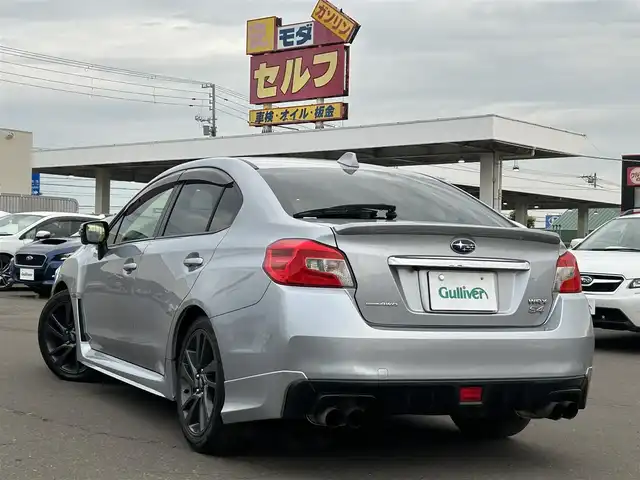 スバル ＷＲＸ Ｓ４ 2．0GT アイサイト 道東・釧路十勝 2015(平27)年 7.9万km アイスシルバーメタリック 4WD/アイサイト/・プリクラッシュブレーキ（自動ブレーキ）/・レーンキープアシスト/・全車速追従機能付クルーズコントロール/・AT誤発進抑制制御/・後退時ブレーキアシスト/・アクティブレーンキープ/ターボエンジン/STIリップスポイラー/スバルリヤビークルディテクション/パワーステアリング/革巻きステアリング/純正ナビ（CD.DVD.BT.SD)/Bluetooth/USB入力端子/バック.サイドカメラ/パドルシフト/パワーシート(D+N)/パワーウィンドウ/電動化駆動ミラー/ドアバイザー/ドライブレコーダー/ETC2.0/電動パーキングブレーキ/LEDヘッドライト/オートライト/フロントフォグ/プッシュスタート/横滑り防止装置/衝突軽減システム/スマートキー/保証書/取扱説明書