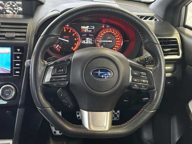 スバル ＷＲＸ Ｓ４ 2．0GT アイサイト 道東・釧路十勝 2015(平27)年 7.9万km アイスシルバーメタリック 4WD/アイサイト/・プリクラッシュブレーキ（自動ブレーキ）/・レーンキープアシスト/・全車速追従機能付クルーズコントロール/・AT誤発進抑制制御/・後退時ブレーキアシスト/・アクティブレーンキープ/ターボエンジン/STIリップスポイラー/スバルリヤビークルディテクション/パワーステアリング/革巻きステアリング/純正ナビ（CD.DVD.BT.SD)/Bluetooth/USB入力端子/バック.サイドカメラ/パドルシフト/パワーシート(D+N)/パワーウィンドウ/電動化駆動ミラー/ドアバイザー/ドライブレコーダー/ETC2.0/電動パーキングブレーキ/LEDヘッドライト/オートライト/フロントフォグ/プッシュスタート/横滑り防止装置/衝突軽減システム/スマートキー/保証書/取扱説明書