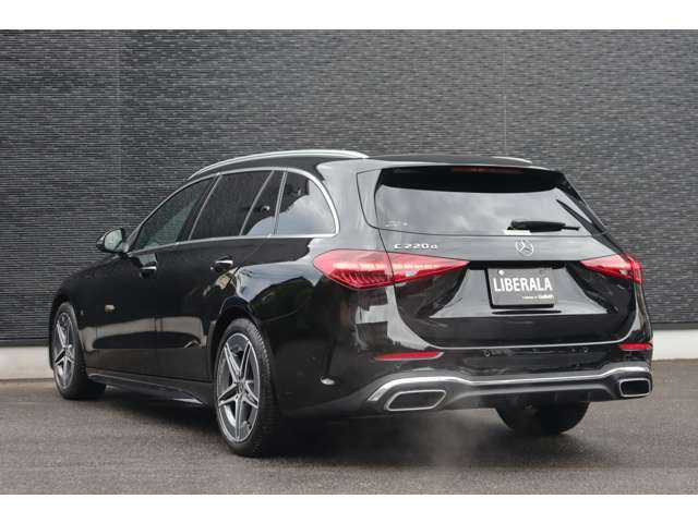 メルセデス・ベンツ Ｍ・ベンツ Ｃ２２０ｄ ステーションワゴン アバンギャルドAMGライン 大分県 2023(令5)年 2万km オブシディアンブラック 当店買取車両/ワンオーナー/レーダーセーフティパッケージ/アクティブクルーズコントロール/サンルーフ/ヘッドアップディスプレイ/純正ナビ/AppleCarPlay/地デジ/Bluetooth/ワイヤレス充電/全方位カメラ/シートヒーター/パワーシート/DIGITAL LIGHT/純正18インチAW/ETC/純正前後ドライブレコーダー