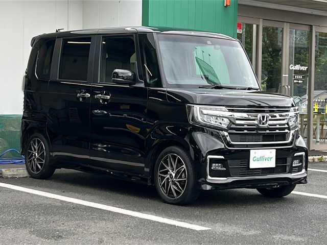 ホンダ Ｎ ＢＯＸ カスタム L ターボ 京都府 2023(令5)年 3万km クリスタルブラックパール 純正９インチナビ　フルセグ　Ｂｌｕｅｔｏｏｔｈオーディオ　ＤＶＤ再生　バックカメラ　両側パワースライド　ＬＥＤヘッドライト　アダプティブクルーズコントロール　レーンキープアシスト　前後ドラレコ　禁煙車