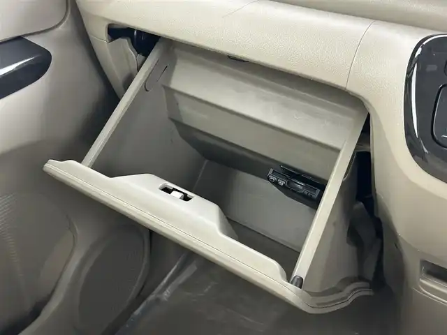 ホンダ Ｎ ＢＯＸ G Lパッケージ 埼玉県 2013(平25)年 11万km クリスタルブラックパール 純正ナビ　Ｂｌｕｅｔｏｏｔｈ　TV バックカメラ　シートカバー　片側パワースライドドア スペアキー 純正フロアマット チップアップ スマートキー 純正14インチホイール